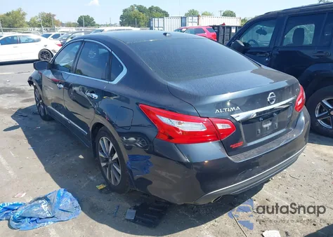 2016 Nissan Altima 2.5 Sv z USA, uszkodzony, nr VIN 1N4AL3AP2GC112452